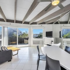 Unit 1022: Studio | 2nd Floor-Pool View | Starfish