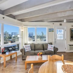 Unit 1023: Studio | 2nd Floor-Pool View | Starfish
