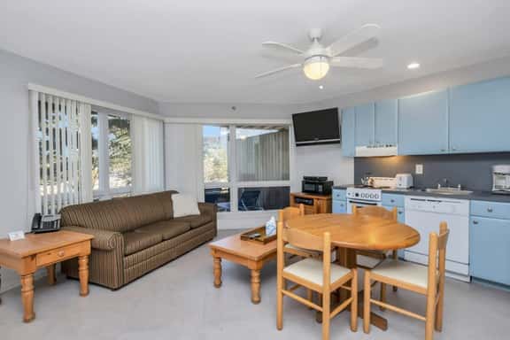 Unit 1011: Studio | 1st Floor-Garden View | Starfish - Image 1